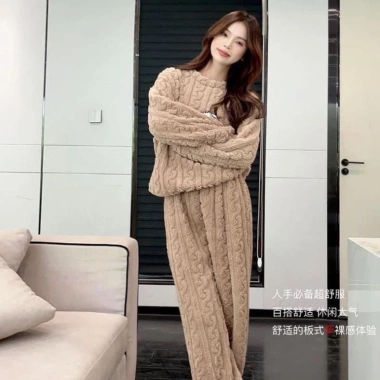 Bộ Bông Cun Mặc Nhà Siêu Đáng Yêu - Giá Ưu Đãi 68.000 VNĐ, Thoải Mái và Đáng Yêu