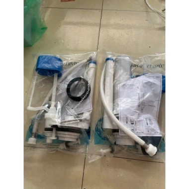 Bộ cấp, xả nước bồn cầu hai nhấn cho bệt kết rời - Giá 32,000 VND giảm 20%