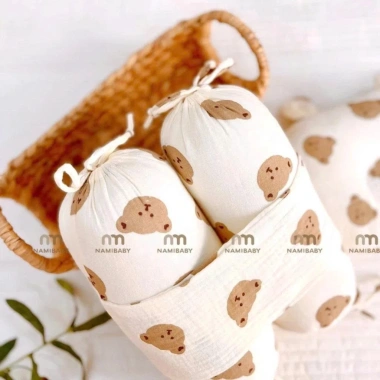 Bộ Chặn Kèm Gối Bông Muslin NAMI BABY - Vải Xô Mềm Mại, Thoáng Mát, Chống Giật, Ngủ Ngon 109k