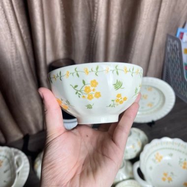 Bộ chén đĩa hoa văn Hoa Cúc Vàng gốm sứ cao cấp 20 món (2 tô) chỉ 200.000 VND