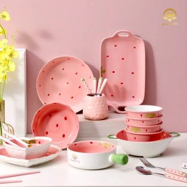 Bộ chén sứ, đĩa, thố, tô, ly họa tiết dâu tây - Đồ ăn đáng yêu, giá 25.000 VND 2 Bộ chén sứ, đĩa, thố, tô, ly họa tiết dâu tây - Đồ ăn đáng yêu, giá 25.000 VND 2