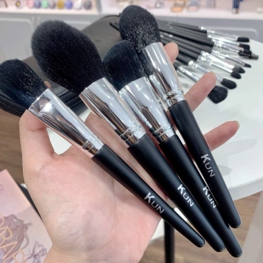 Bộ Cọ Kun 14 Cây + Bao Da Sang Chảnh - Lông thú siêu mềm, bút vẽ mịn, giá 265.000 VND
