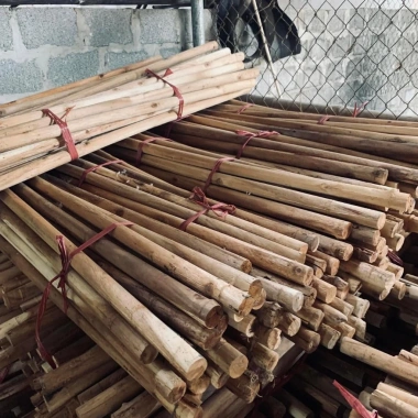 Bó Cọc Gỗ 20 Thanh Keo Tròn 30mm*130cm - Giàn Leo Cây, Deco Thôn Quê, Giá chỉ 90.000₫