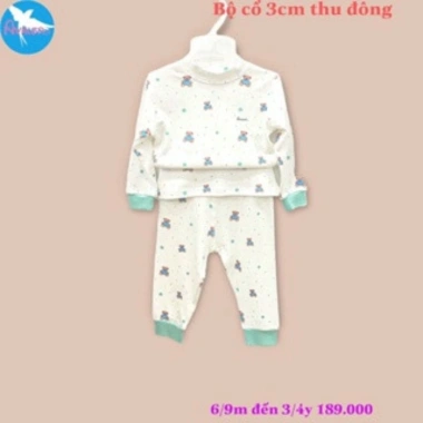 Bộ Dài Tay Nỉ Mỏng Trắng Hoạ Tiết Cổ 3 Phân Avaler 22AV126 Giá 189k cho Bé Mã 3