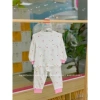 Bộ Dài Tay Nỉ Mỏng Trắng Hoạ Tiết Cổ 3 Phân Avaler 22AV126 Giá 189k cho Bé Mã 6