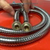 Bộ dây Bát Sen nhà tắm – Dây inox, ốc đồng, chống xoắn, 3 lớp rút lõi 40 tầng – 71.000đ 2