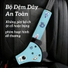 Bộ Đệm Dây An Toàn Ô Tô Bé 2 Tuổi - Chống Siết Cổ, Bảo Vệ Vai & Bụng, Mềm, Giá 179k