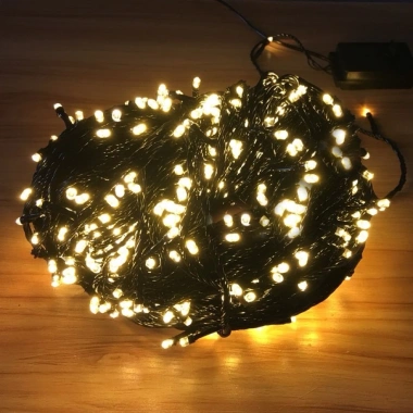 Bộ Đèn Nháy 50M Kim Cương Dây LED 4 Lớp Trang Trí Tiểu Cảnh Tết Giá 50.000 VND 6 Bộ Đèn Nháy 50M Kim Cương Dây LED 4 Lớp Trang Trí Tiểu Cảnh Tết Giá 50.000 VND 6