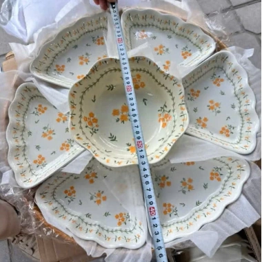 Bộ đĩa thờ cúng sứ hoa mai vàng chịu nhiệt - Set bát đĩa hoa mặt trời, giá 300.000₫