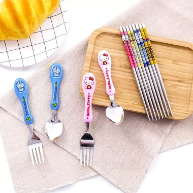 Bộ đồ ăn Homix nhỏ gọn, thiết kế dễ thương cho trẻ tự tập ăn ở nhà và trường học - giá chỉ 46.750 VND 6 Bộ đồ ăn Homix nhỏ gọn, thiết kế dễ thương cho trẻ tự tập ăn ở nhà và trường học - giá chỉ 46.750 VND 6