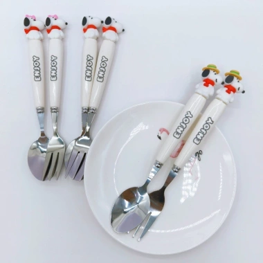 Bộ đồ ăn Snoopy 2 món - dao kéo thép không gỉ di động, thìa nĩa cho học sinh, kèm hộp lưu trữ, giá 72.600 VND 3 Bộ đồ ăn Snoopy 2 món - dao kéo thép không gỉ di động, thìa nĩa cho học sinh, kèm hộp lưu trữ, giá 72.600 VND 3