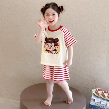 Bộ đồ bé gái mùa hè - Áo ngắn tay hoạt hình siêu dễ thương, giảm giá chỉ 181.141₫