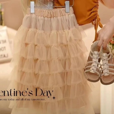 Bộ đồ bé gái ngắn tay mùa hè Hot phong cách mới, phiên bản Hàn Quốc công chúa thời trang - Giá chỉ 267.244đ 4 Bộ đồ bé gái ngắn tay mùa hè Hot phong cách mới, phiên bản Hàn Quốc công chúa thời trang - Giá chỉ 267.244đ 4