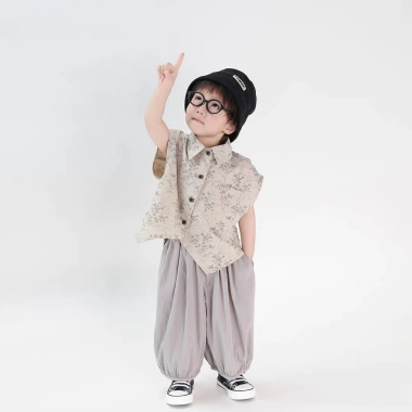 Bộ đồ bé trai Mùa hè Hàn Quốc Loose thoáng mát, giá ưu đãi 326.958 VND 2