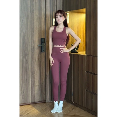 Bộ Đồ Gym Yoga Nữ UNIQ Cool Peel - Áo Viền Sóng Eo và Quần Legging Ống Lai 349k 10 Bộ Đồ Gym Yoga Nữ UNIQ Cool Peel - Áo Viền Sóng Eo và Quần Legging Ống Lai 349k 10