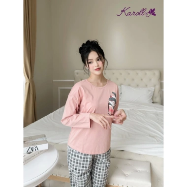 Bộ đồ mặc nhà Karoll áo cotton và quần thô dài trẻ trung Giá chỉ 315.250₫