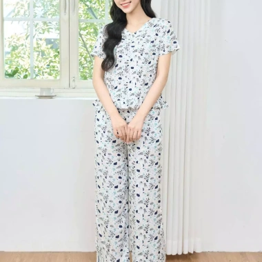 Bộ đồ mặc nhà nữ CARDINA chất lanh, cổ tim, tay ngắn, quần suông gấu áo bèo - 295.000₫