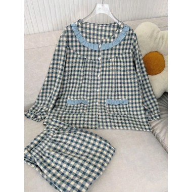 Bộ đồ mặc nhà nữ kẻ caro SUNA cổ nhún bèo, cotton mềm mịn, thấm hút mồ hôi - 231,400₫