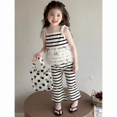 Bộ đồ mùa hè bé gái – Sọc dây đeo thời trang, phong cách mới, mỏng nhẹ, giá ưu đãi 245.174 VND