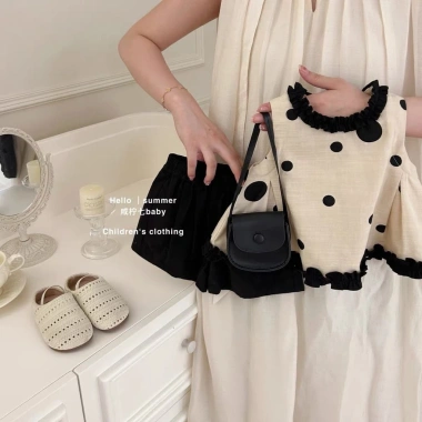 Bộ Đồ Mùa Hè Bé Gái Vải Lanh Cotton Không Tay Phong Cách Hàn Quốc Dễ Thương 2 Bộ Đồ Mùa Hè Bé Gái Vải Lanh Cotton Không Tay Phong Cách Hàn Quốc Dễ Thương 2