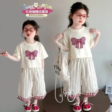 Bộ đồ ngắn tay bé gái mùa hè phong cách mới, giảm giá tới 209.125 VND