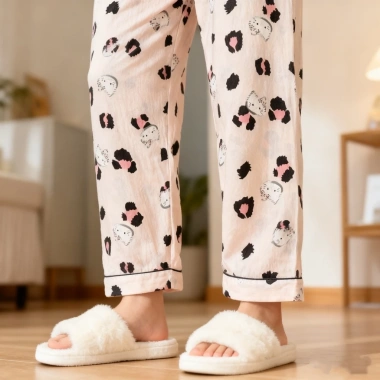 Bộ Đồ Ngủ Cotton Hello Kitty Họa Tiết Da Báo Thiết Kế Mỏng Thích Hợp Thu Đông Giá Ưu Đãi 148.658 VND