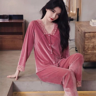 Bộ đồ ngủ dài tay nhung ấm áp, thời trang thu đông cho nữ - Giá ưu đãi 443.945 VND 2 Bộ đồ ngủ dài tay nhung ấm áp, thời trang thu đông cho nữ - Giá ưu đãi 443.945 VND 2