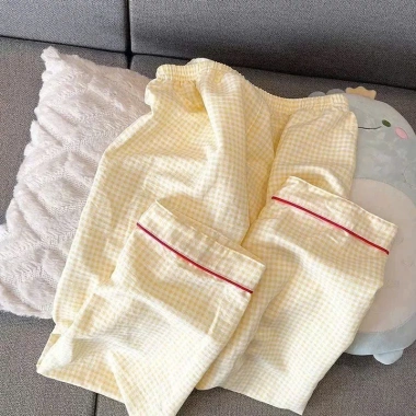 Bộ Đồ Ngủ Dài Tay Nữ Ô Vàng Hello Kitty - Cotton Mây Nhẹ, Bánh Bèo, Giá 155k