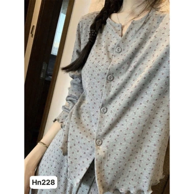 Bộ đồ ngủ gia đình Mickey hoa hồng xuân thu nữ 2.025 – phong cách mới dài tay, giá 173.000 VND 3