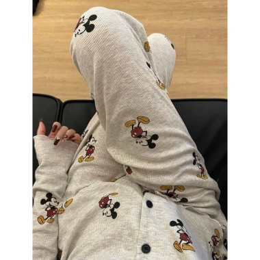 Bộ đồ ngủ gia đình Mickey hoa hồng xuân thu nữ 2.025 – phong cách mới dài tay, giá 173.000 VND 6