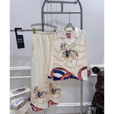 Bộ đồ ngủ JUSOKA pijama nữ dài tay LT25 Lụa Latin 3D Cao cấp thoải mái sang trọng giá chỉ 199.500 VND