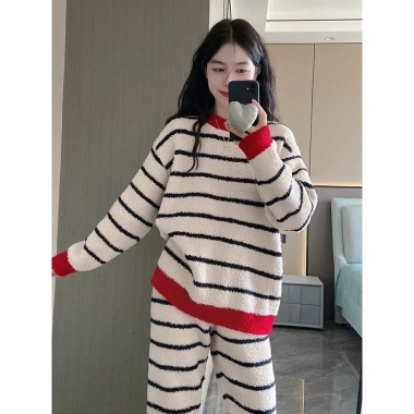 Bộ đồ ngủ lông cừu cao cấp họa tiết san hô sọc - ấm áp dày dặn, mặc thoải mái hàng ngày