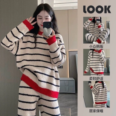 Bộ đồ ngủ lông cừu cao cấp họa tiết san hô sọc - ấm áp dày dặn, mặc thoải mái hàng ngày