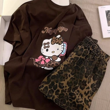 Bộ Đồ Ngủ Ngắn Tay Da Báo Hello Kitty Nữ - Playwear và Loungewear Giá 169.356₫