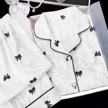 Bộ Đồ Ngủ Nhung Vàng Nữ Thu Đông 2.024 Dài tay phong cách Chanel sang trọng phù hợp kim cương chỉ 417.882 VND