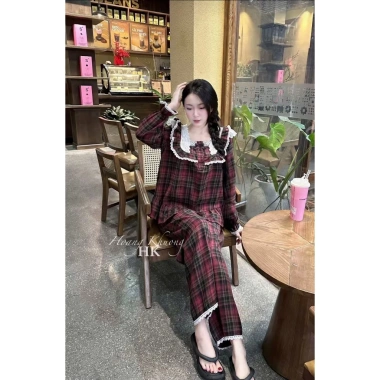 Bộ Đồ Ngủ Nữ Caro Cổ Vuông Ren Vintage - Dáng Rộng Dễ Thương, Giá 215.000₫ 9 Bộ Đồ Ngủ Nữ Caro Cổ Vuông Ren Vintage - Dáng Rộng Dễ Thương, Giá 215.000₫ 9