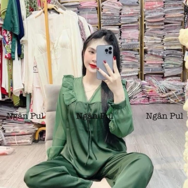 Bộ đồ ngủ nữ cổ V von ren, pijama tay dài, quần dài lụa xước, freesize 40-80kg, giảm còn 165.000