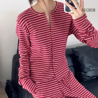 Bộ Đồ Ngủ Nữ Hàn Quốc Hoa Hồng Sọc Đỏ - Tay Dài Quần Dài Cardigan, 214.400 VND