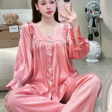 Bộ Đồ Ngủ Nữ JUSOKA Pijama Lụa Gấm Xước Dáng Tiểu Thư – Thoải Mái, 158.999đ 10 Bộ Đồ Ngủ Nữ JUSOKA Pijama Lụa Gấm Xước Dáng Tiểu Thư – Thoải Mái, 158.999đ 10