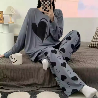 Bộ đồ ngủ nữ xuân thu dài tay quần mỏng lụa sữa loungewear thoải mái giá ưu đãi 125k