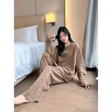 Bộ đồ ngủ nữ xuân thu dài tay quần mỏng lụa sữa loungewear thoải mái giá ưu đãi 125k