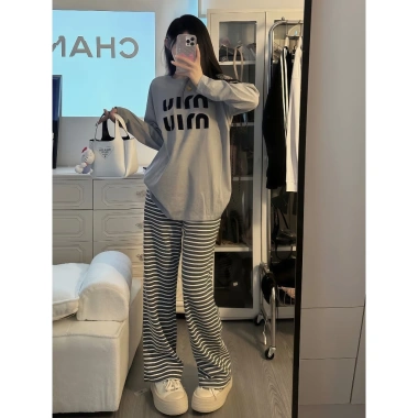 Bộ đồ ngủ nữ xuân thu dài tay quần mỏng lụa sữa loungewear thoải mái giá ưu đãi 125k