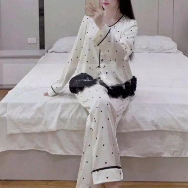 Bộ Đồ Ngủ Pijama Nữ Cao Cấp Tay Dài Quần Dài Lụa Mịn Chấm Bi - Giá 209.000 VND 7