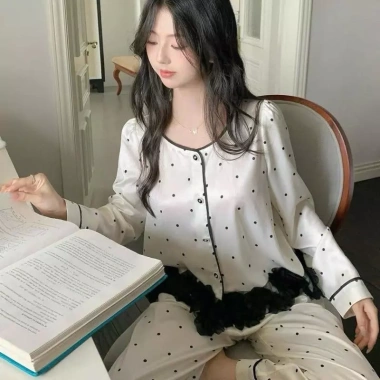 Bộ Đồ Ngủ Pijama Nữ Cao Cấp Tay Dài Quần Dài Lụa Mịn Chấm Bi - Giá 209.000 VND 10