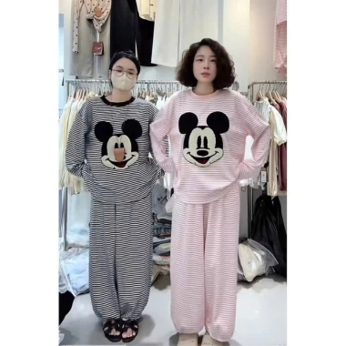Bộ đồ nhà nữ sọc ngang tay, quần rộng in Mickey – Tiểu thư dễ thương giá 259k