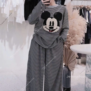 Bộ đồ nhà nữ sọc ngang tay, quần rộng in Mickey – Tiểu thư dễ thương giá 259k
