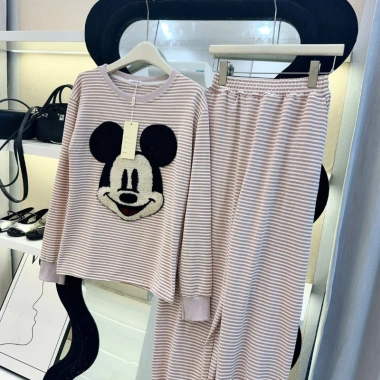 Bộ đồ nhà nữ sọc ngang tay, quần rộng in Mickey – Tiểu thư dễ thương giá 259k 7 Bộ đồ nhà nữ sọc ngang tay, quần rộng in Mickey – Tiểu thư dễ thương giá 259k 7