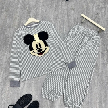 Bộ đồ nhà nữ sọc ngang tay, quần rộng in Mickey – Tiểu thư dễ thương giá 259k