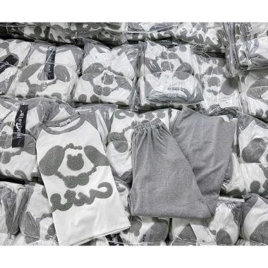 Bộ đồ nữ dài tay logo cún cute mix quần xám xuông - Xinh, giảm còn 279.000đ | SaYa Shop 7