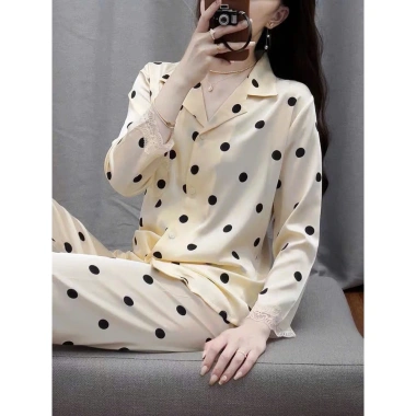 Bộ đồ Pijama ALADY hoa chấm bi lụa Latin mềm mại, nhẹ nhàng, quý phái 340.000₫ 2